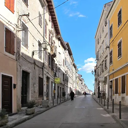 빌라 Old Olive Vi By Interhome *