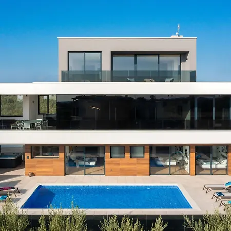 Old Olive Vi By Interhome *