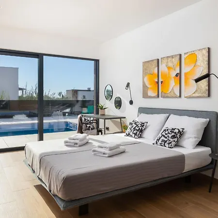 Old Olive Vi By Interhome