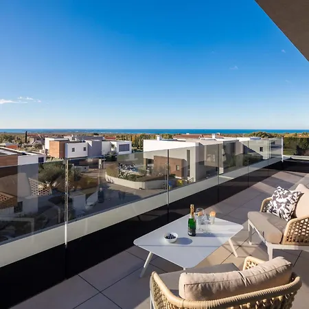 Old Olive Vi By Interhome *