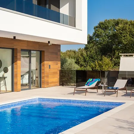 Old Olive Vi By Interhome