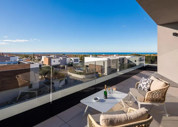 Old Olive Vi By Interhome *