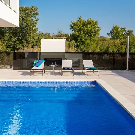Old Olive Vi By Interhome